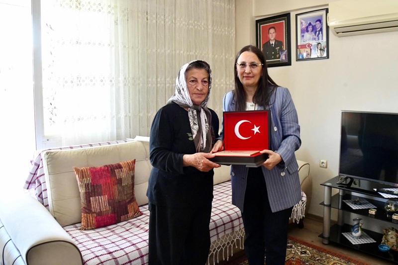 Toros'tan, Şehit Annesine ziyaret