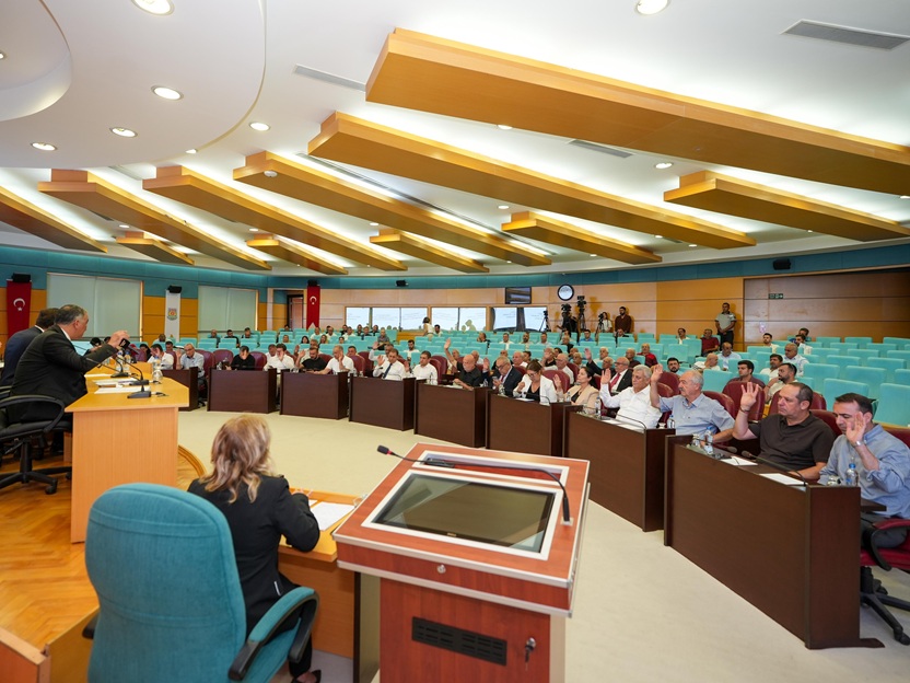 Tarsus Belediye Meclisi önemli kararlara imza attı