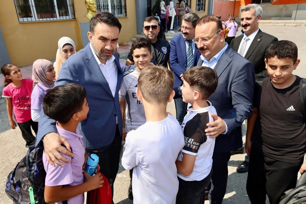 Başkan Aldemir, öğrencilerin yeni eğitim yılı heyecanına ortak oldu