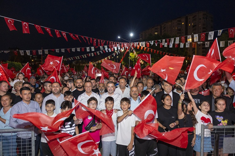 19 Mayıs coşkusu sokaklara taştı