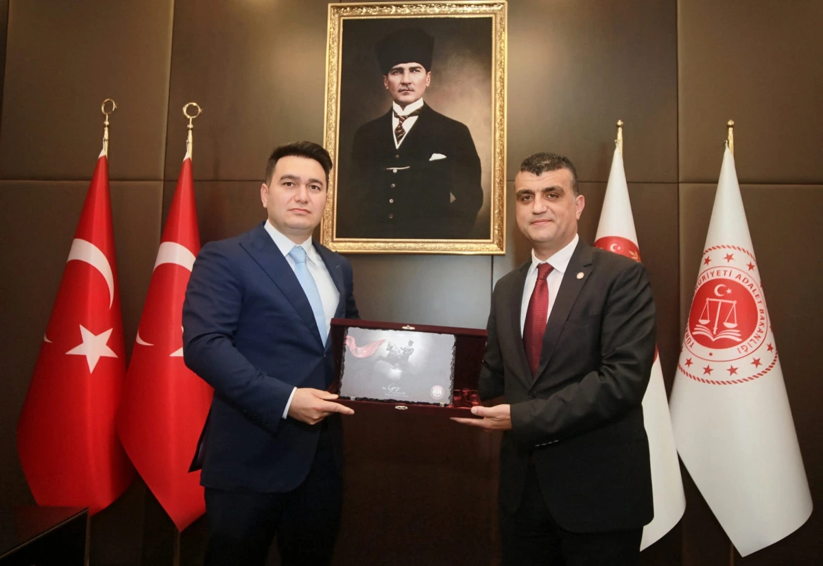 Baro Başkanı Özdemir’den, Başsavcı Emre’ye ziyaret
